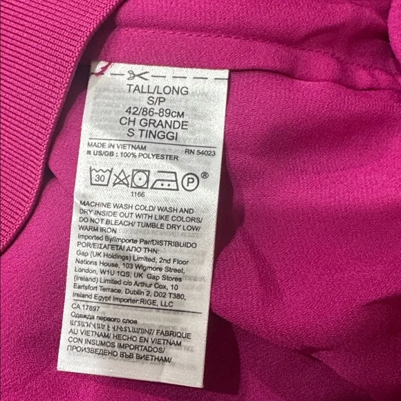 Banana Republic Fuchsia Short-Sleeve V-Neck Blouse - Picture 3 of 3